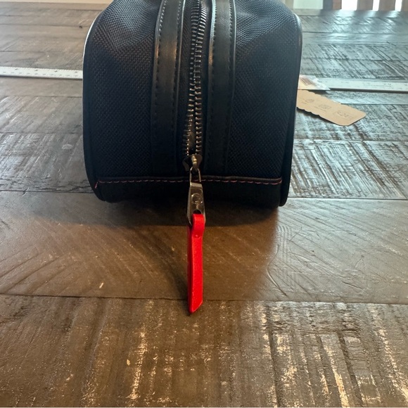 Robert Graham Black Hydrus 3-Piece Travel Bottles & Essentials Toiletry Bag Set - Picture 9 of 13